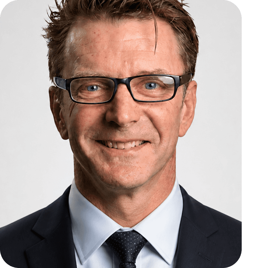 Alex Gillian headshot