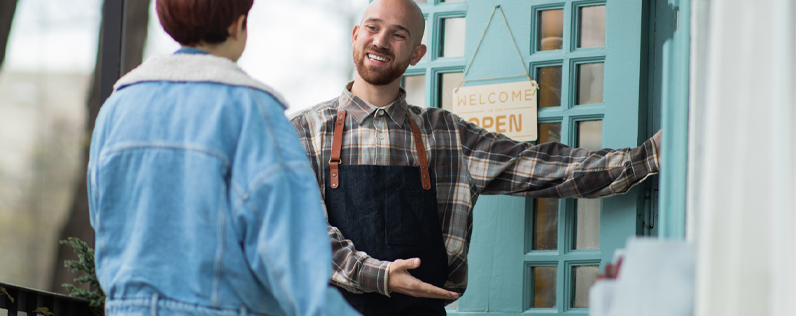 Blog header build customer relationships