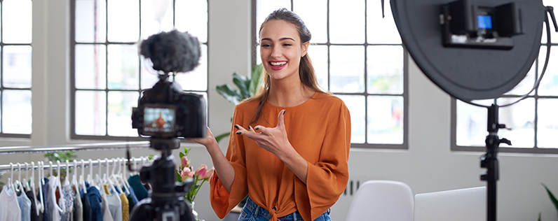 Blog header-retail youtube for retail