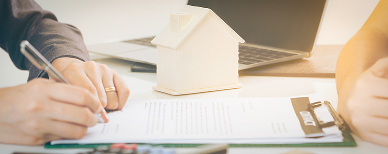 Blog header-real-estate marketing calendar for real estate