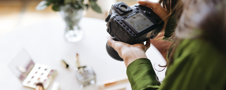 Blog header cosmetic photography