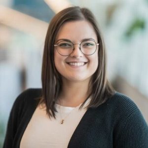 Headshot of copywriter Sarah Podhorecki