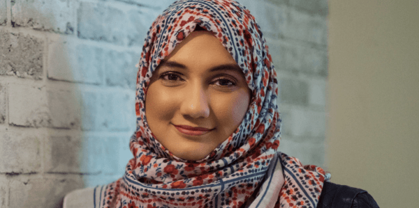 Headshot of email marketing expert Samar Owais smiling at the camera.